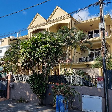 Apartments La Colombe モン・ショワジー エクステリア 写真